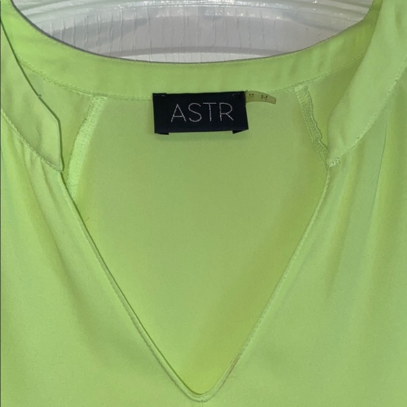 ASTR Neon Yellow Blouse Top M - Picture 4 of 8